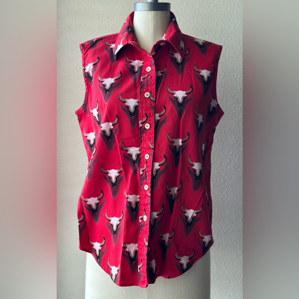 Vintage Barn Fly Sleeveless Western Shirt Red Longhorn Bull Skull Print